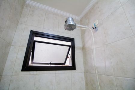 Casa à venda com 220m², 4 quartos e 5 vagas Casa à venda com 220m², 4 quartos e 5 vagasQuarto de Serviço - Suite 2 - Banheiro