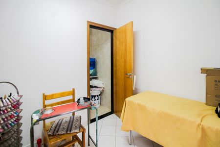 Casa à venda com 220m², 4 quartos e 5 vagas Casa à venda com 220m², 4 quartos e 5 vagasQuarto de Serviço - Suite 2