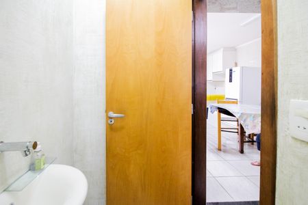 Casa à venda com 220m², 4 quartos e 5 vagas Casa à venda com 220m², 4 quartos e 5 vagasLavabo