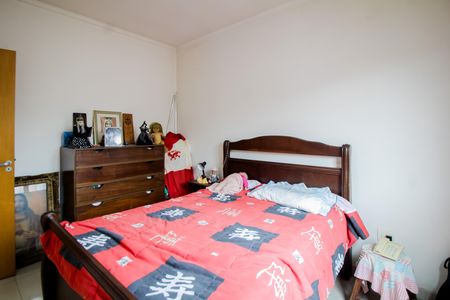 Casa à venda com 220m², 4 quartos e 5 vagas Casa à venda com 220m², 4 quartos e 5 vagasQuarto 2