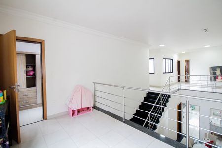Casa à venda com 220m², 4 quartos e 5 vagas Casa à venda com 220m², 4 quartos e 5 vagasSuite 1