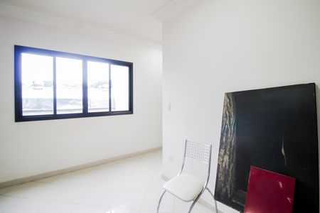 Casa à venda com 220m², 4 quartos e 5 vagas Casa à venda com 220m², 4 quartos e 5 vagasCorredores 2º Piso
