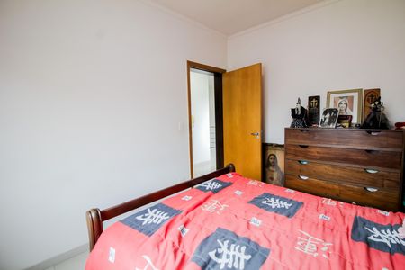 Casa à venda com 220m², 4 quartos e 5 vagas Casa à venda com 220m², 4 quartos e 5 vagasQuarto 2