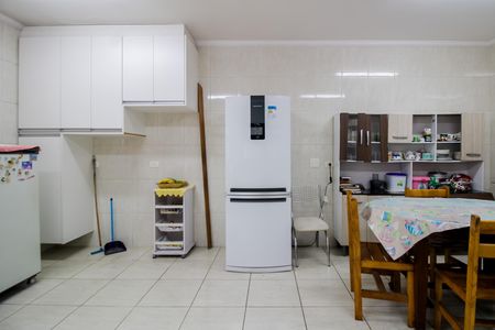 Casa à venda com 220m², 4 quartos e 5 vagas Casa à venda com 220m², 4 quartos e 5 vagasCozinha