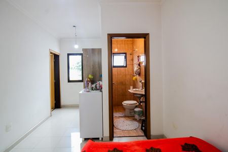 Casa à venda com 220m², 4 quartos e 5 vagas Casa à venda com 220m², 4 quartos e 5 vagasSuite 1