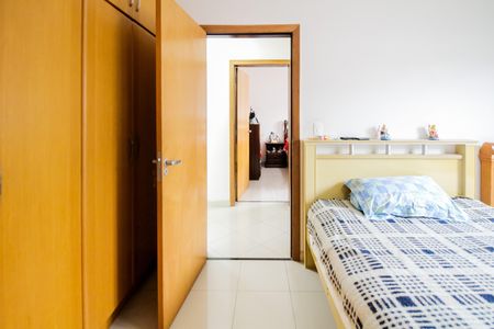 Casa à venda com 220m², 4 quartos e 5 vagas Casa à venda com 220m², 4 quartos e 5 vagasQuarto 3