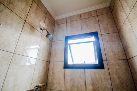 Casa à venda com 220m², 4 quartos e 5 vagas Casa à venda com 220m², 4 quartos e 5 vagasBanheiro 2