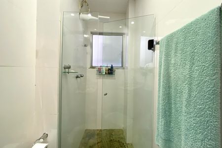 Banheiro da Suíte de apartamento à venda com 4 quartos, 132m² em Santa Cruz, Belo Horizonte