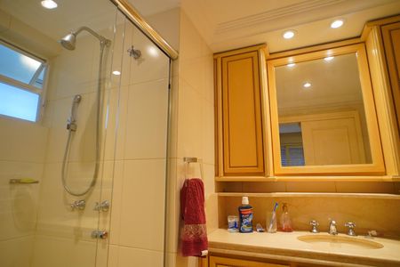 Apartamento para alugar com 155m², 3 quartos e 2 vagas Apartamento para alugar com 155m², 3 quartos e 2 vagasBanheiro suíte