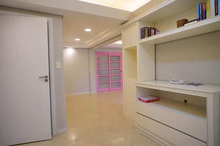 Apartamento para alugar com 155m², 3 quartos e 2 vagas Apartamento para alugar com 155m², 3 quartos e 2 vagasSala