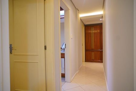 Apartamento para alugar com 155m², 3 quartos e 2 vagas Apartamento para alugar com 155m², 3 quartos e 2 vagasCorredor
