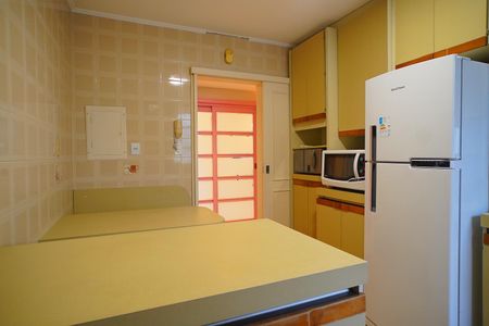 Cozinha de apartamento à venda com 3 quartos, 155m² em Mont’serrat, Porto Alegre