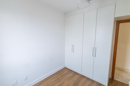 Apartamento para alugar com 120m², 3 quartos e 2 vagas Apartamento para alugar com 120m², 3 quartos e 2 vagasQuarto 2