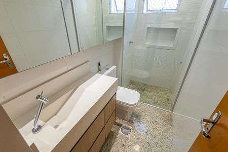 Apartamento para alugar com 120m², 3 quartos e 2 vagas Apartamento para alugar com 120m², 3 quartos e 2 vagasBanheiro
