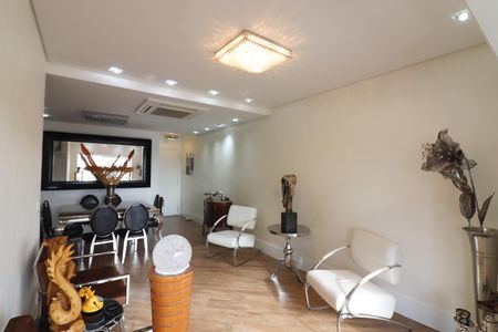 Apartamento à venda com 200m², 3 quartos e 2 vagasSala 