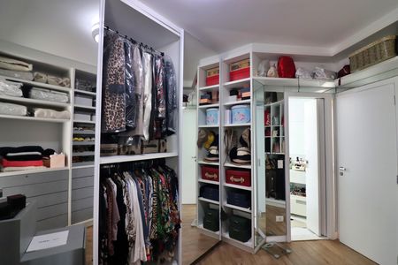 Apartamento à venda com 200m², 3 quartos e 2 vagasQuarto 1 - Suíte