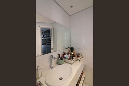 Apartamento à venda com 200m², 3 quartos e 2 vagasQuarto 1 - Suíte Banheiro 