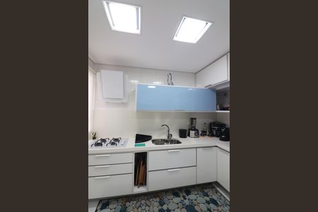 Apartamento à venda com 200m², 3 quartos e 2 vagasCozinha 
