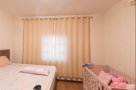 Casa à venda com 202m², 4 quartos e 3 vagasSuíte