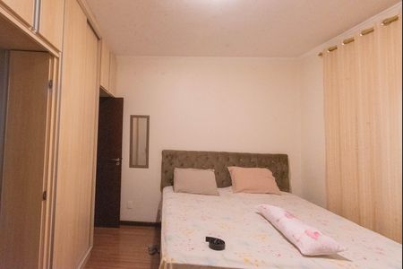 Casa à venda com 202m², 4 quartos e 3 vagasSuíte
