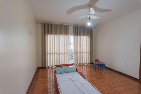 Casa à venda com 202m², 4 quartos e 3 vagasQuarto 2
