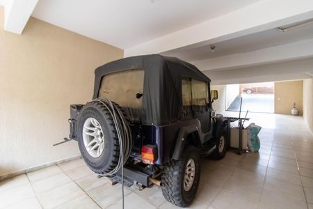 Casa para alugar com 170m², 2 quartos e 6 vagas Casa para alugar com 170m², 2 quartos e 6 vagasGaragem