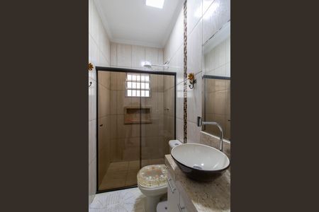 Casa para alugar com 170m², 2 quartos e 6 vagas Casa para alugar com 170m², 2 quartos e 6 vagasBanheiro