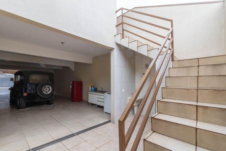 Casa para alugar com 170m², 2 quartos e 6 vagas Casa para alugar com 170m², 2 quartos e 6 vagasGaragem