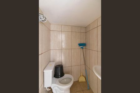 Casa para alugar com 170m², 2 quartos e 6 vagas Casa para alugar com 170m², 2 quartos e 6 vagasBanheiro de Serviço