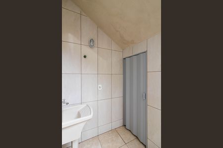 Casa para alugar com 170m², 2 quartos e 6 vagas Casa para alugar com 170m², 2 quartos e 6 vagasArea de Serviço