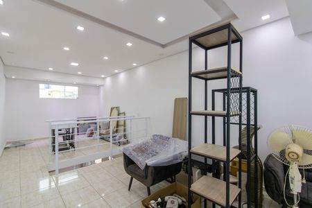 Casa para alugar com 170m², 2 quartos e 6 vagas Casa para alugar com 170m², 2 quartos e 6 vagasPiso Superior
