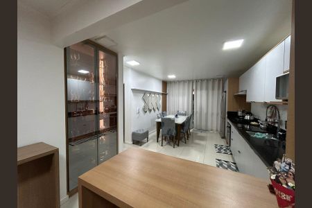 Casa de condomínio para alugar com 80m², 2 quartos e 2 vagasCozinha