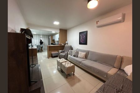Sala de casa de condomínio para alugar com 2 quartos, 80m² em Distrito Industrial, Cachoeirinha