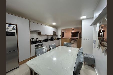 Cozinha de casa de condomínio para alugar com 2 quartos, 80m² em Distrito Industrial, Cachoeirinha