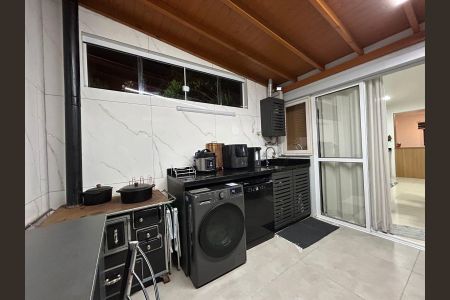 Casa de condomínio para alugar com 80m², 2 quartos e 2 vagasÁrea de serviço