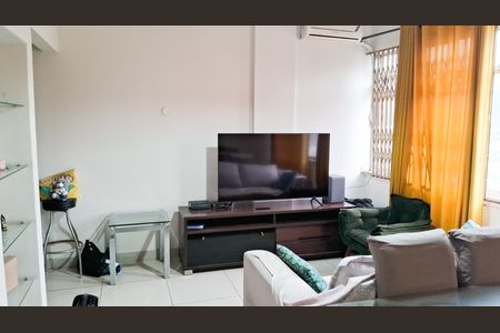 Apartamento para alugar com 76m², 2 quartos e sem vaga
