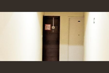 Apartamento para alugar com 76m², 2 quartos e sem vaga