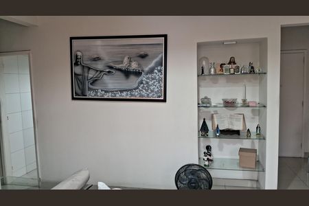 Apartamento para alugar com 76m², 2 quartos e sem vaga