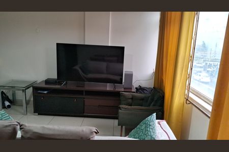 Apartamento para alugar com 76m², 2 quartos e sem vaga