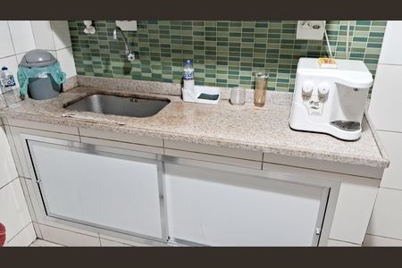 Apartamento para alugar com 76m², 2 quartos e sem vaga