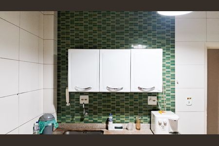 Apartamento para alugar com 76m², 2 quartos e sem vaga