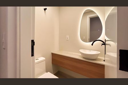 Apartamento à venda com 74m², 2 quartos e 1 vaga Apartamento à venda com 74m², 2 quartos e 1 vagaBanheiro 1