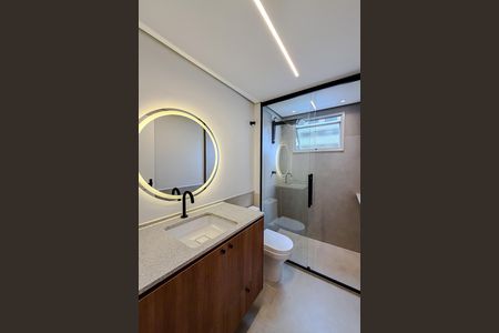 Apartamento à venda com 74m², 2 quartos e 1 vaga Apartamento à venda com 74m², 2 quartos e 1 vagaBanheiro