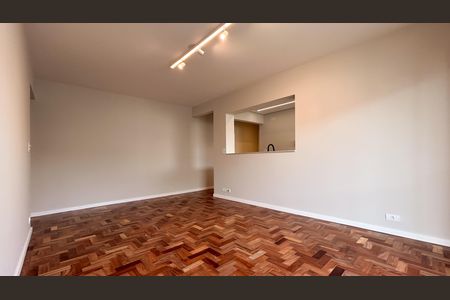 Apartamento à venda com 74m², 2 quartos e 1 vaga Apartamento à venda com 74m², 2 quartos e 1 vagaSala
