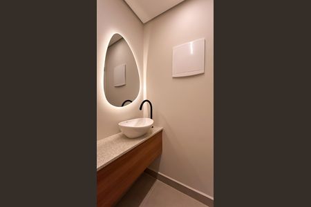 Apartamento à venda com 74m², 2 quartos e 1 vaga Apartamento à venda com 74m², 2 quartos e 1 vagaBanheiro 1