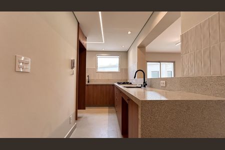 Apartamento à venda com 74m², 2 quartos e 1 vaga Apartamento à venda com 74m², 2 quartos e 1 vagaCozinha