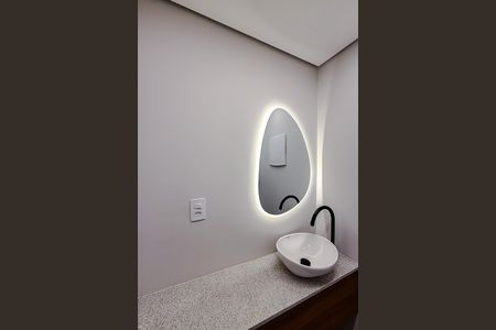 Apartamento à venda com 74m², 2 quartos e 1 vaga Apartamento à venda com 74m², 2 quartos e 1 vagaLavabo