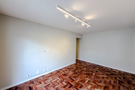 Apartamento à venda com 74m², 2 quartos e 1 vaga Apartamento à venda com 74m², 2 quartos e 1 vagaSala