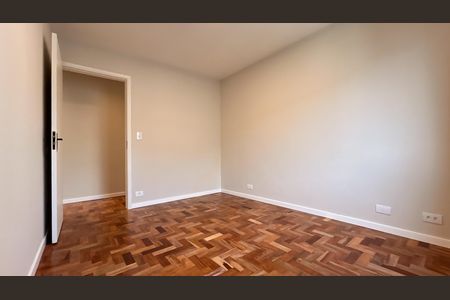 Apartamento à venda com 74m², 2 quartos e 1 vaga Apartamento à venda com 74m², 2 quartos e 1 vagaSala