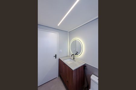 Apartamento à venda com 74m², 2 quartos e 1 vaga Apartamento à venda com 74m², 2 quartos e 1 vagaBanheiro